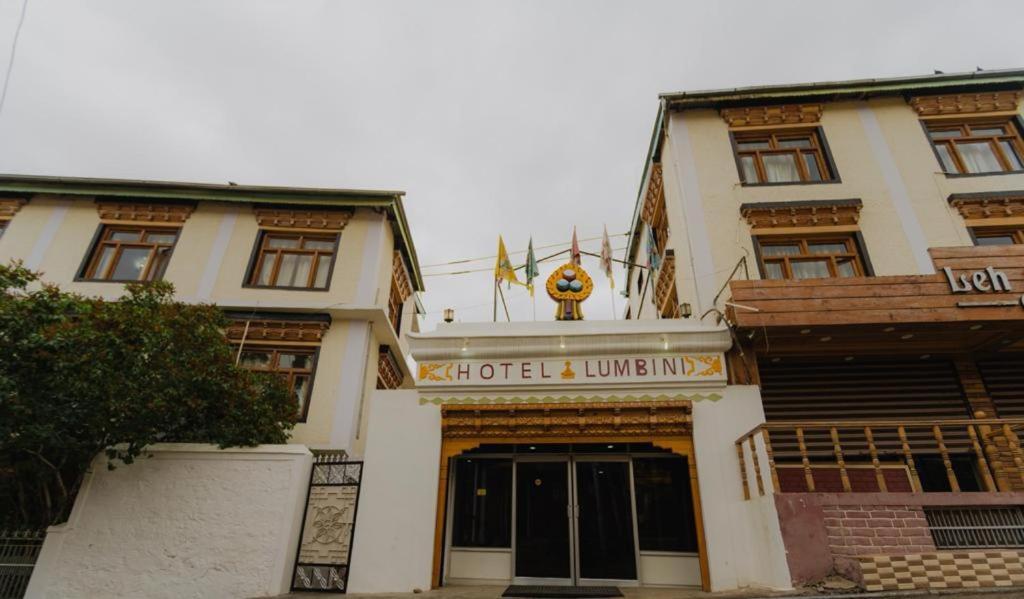 Hotel Lumbini Leh Esterno foto